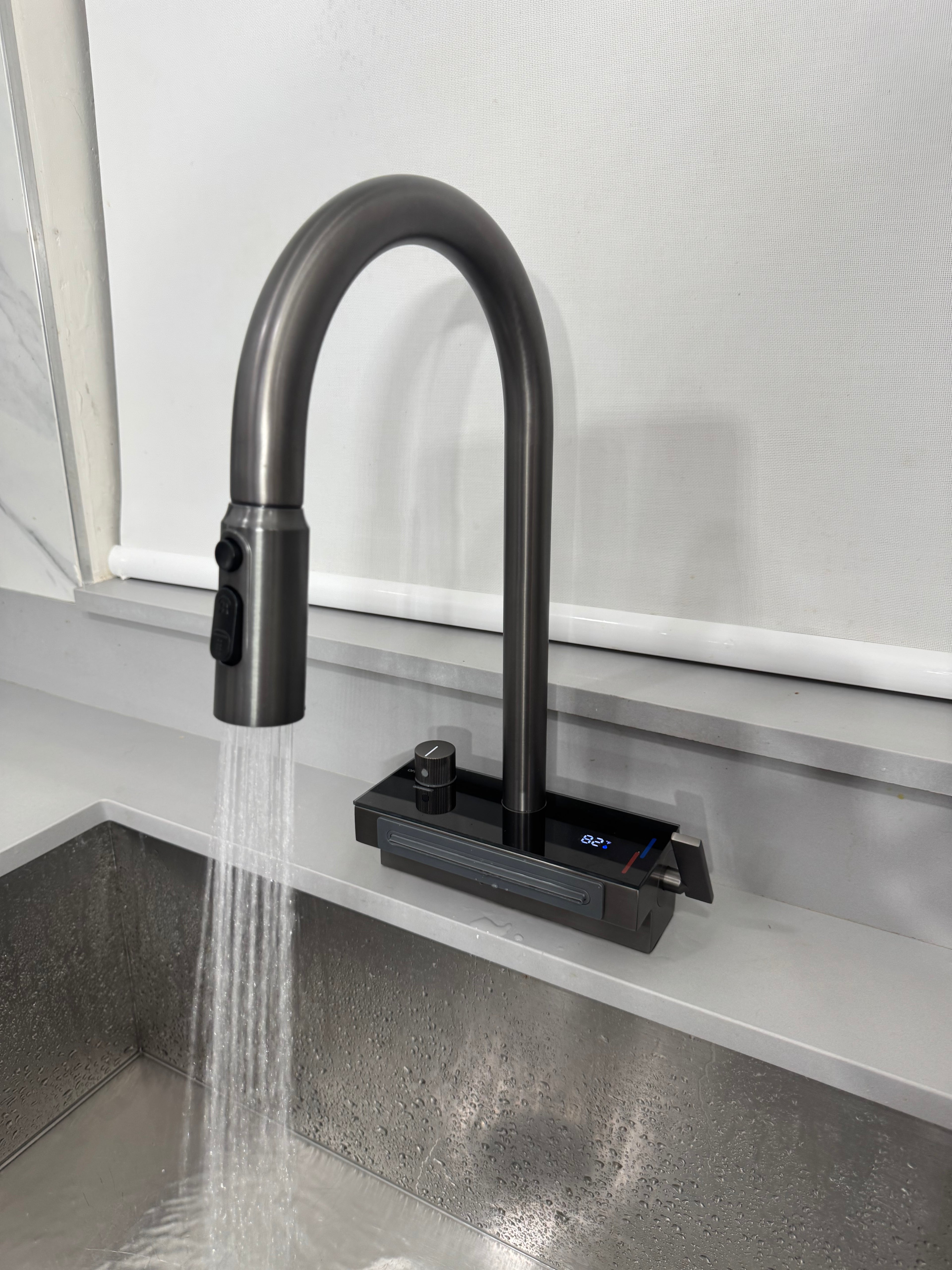 LuxFlow Waterfall & Pull-Down Bifunctional Kitchen Faucet in Gun Metal