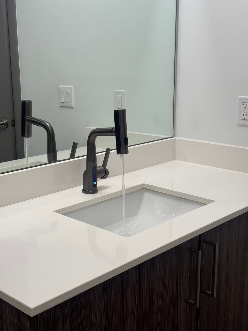 ZenCascade Waterfall & Pull-Out Faucet with Temperature Display in Gun Metal